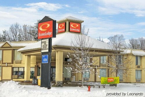 Гостиница Econo Lodge Orillia в Ориллии