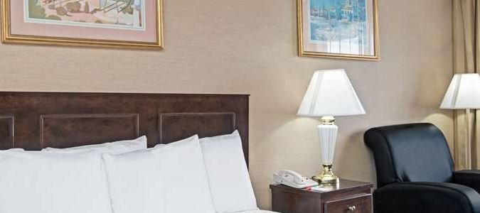 Фото Howard Johnson by Wyndham Torrance