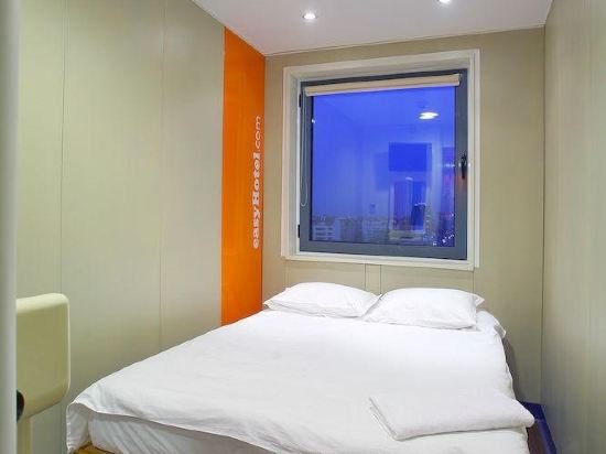 Фото easyHotel Sofia