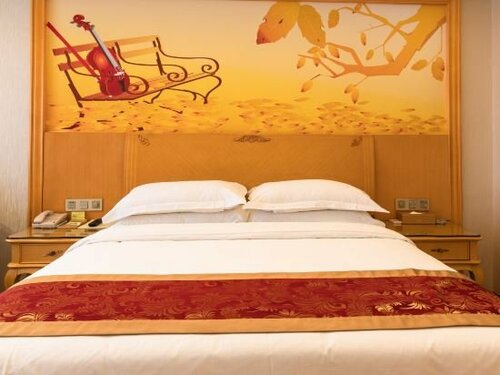 Гостиница Vienna Hotel Shaoguan Wulingting Branch в Шаогуани