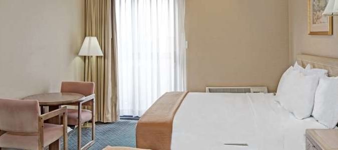 Фото Howard Johnson by Wyndham Torrance