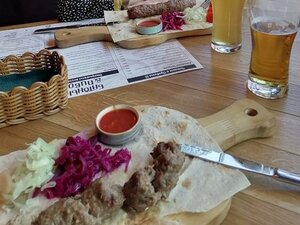 Batony i Pivo (Novokuznetsk, prospekt N.S. Yermakova, 9А), restaurant