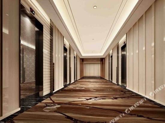 Фото Crowne Plaza Tianjin Meijiangnan