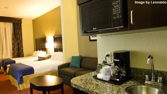 Фото Hampton Inn & Suites Cathedral City