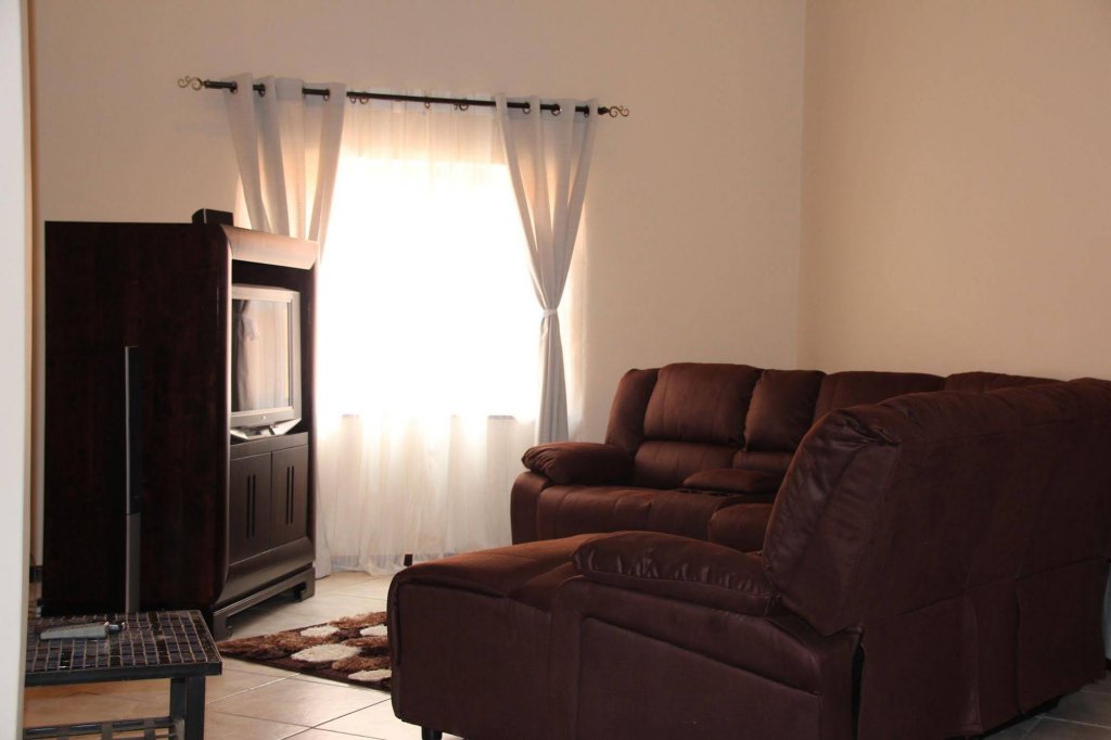 Фото Klein Windhoek Self-Catering Apartments