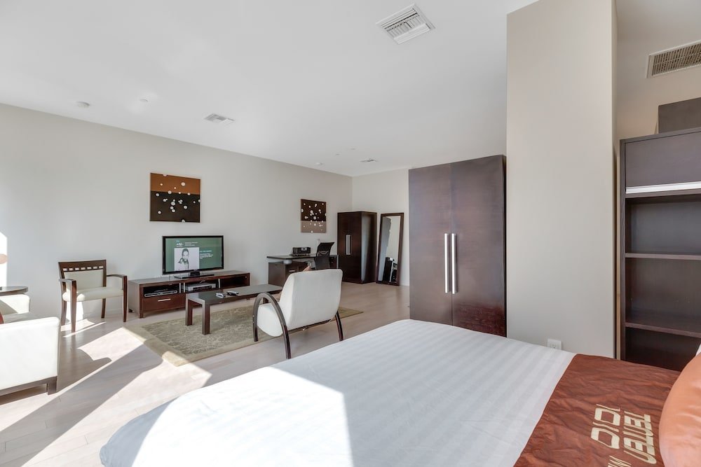 Фото Tenten Wilshire - Official