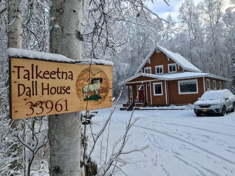 Гостиница Takleetnas Mount Dall Cottage with Wi-fi and washer/dryer