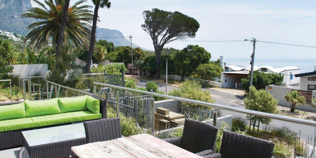 Фото The Crystal Apartments