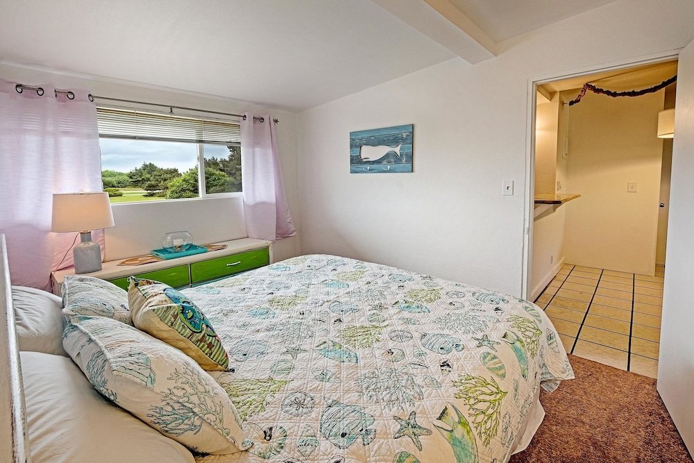 Фото Pacific Surf Condos