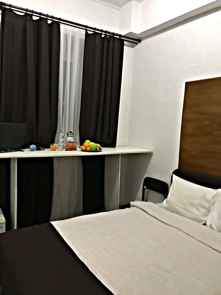 Short-term housing rental Apartments Room16 Kiev center, Kyiv, photo