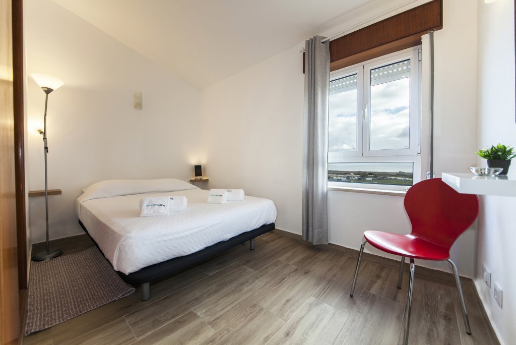 Фото A38 - Rising Sun Top-Floor Flat