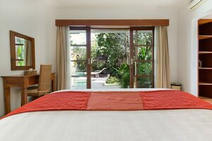 Puri Temple 3 Bedroom echo Beach Canggu Chef Butler Housekeeper Pool Table