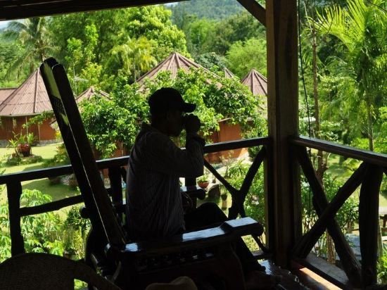 Фото Baandin Huaiphung Resort