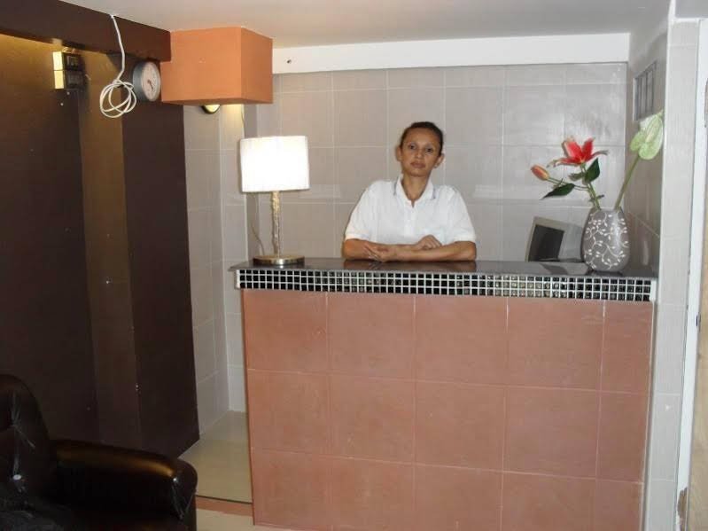 Фото The Rabbits Hole Hostel