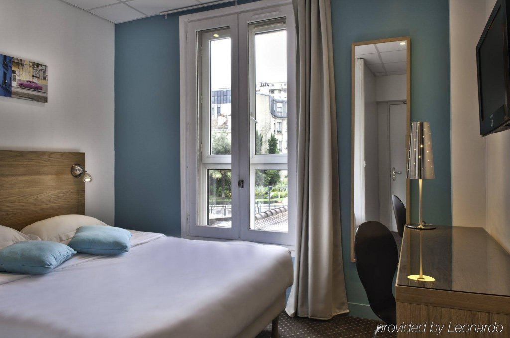 Фото Hôtel Mercure Paris Suresnes Longchamp