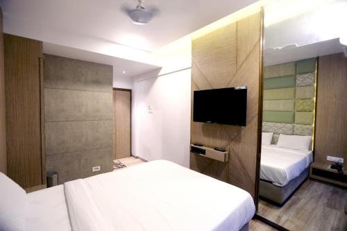 Фото Hotel Sa Residency