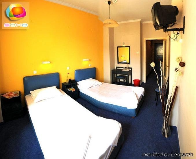 Фото Athens Hawks Hostel