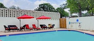 Гостиница Super 8 by Wyndham Memphis/Dwtn/Graceland Area