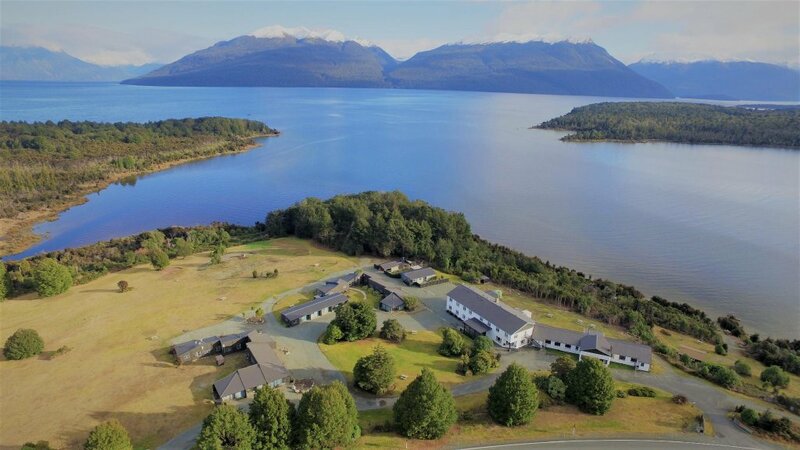 Гостиница Fiordland National Park Lodge