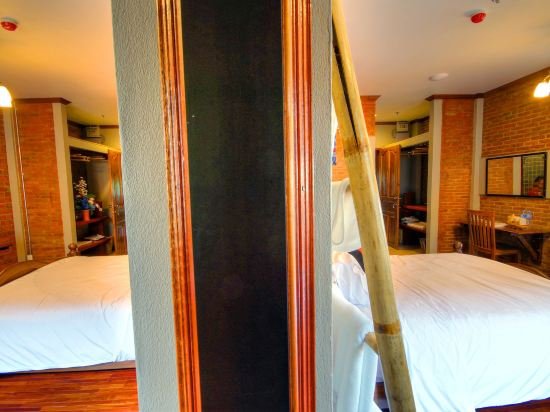 Фото Saengpanya Home Boutique Hotel