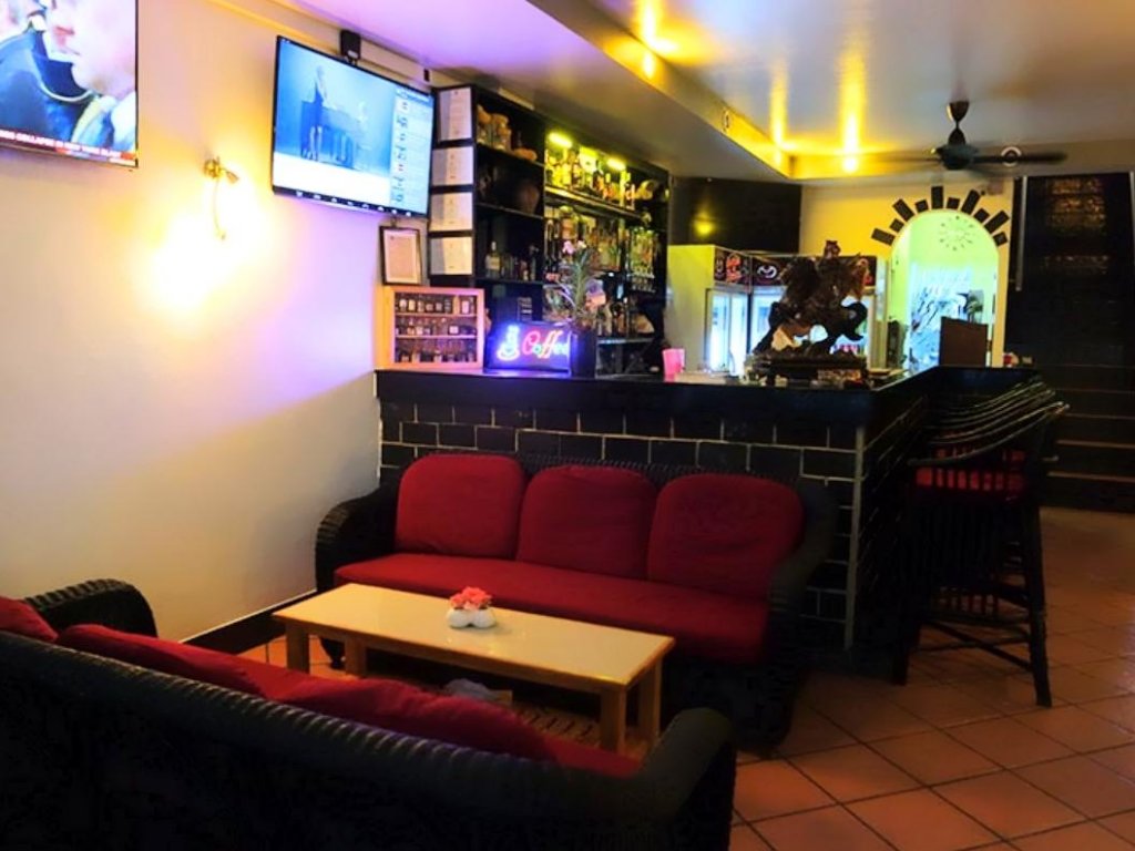 Фото Cha Am Lodge Steakhouse