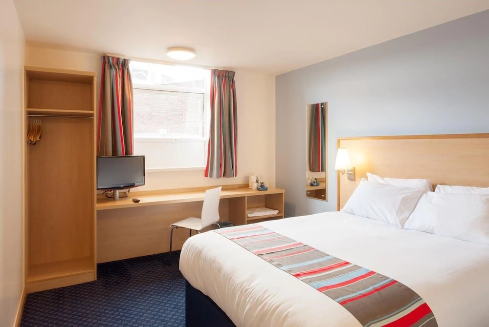 Фото Travelodge London Kings Cross Royal Scot Hotel