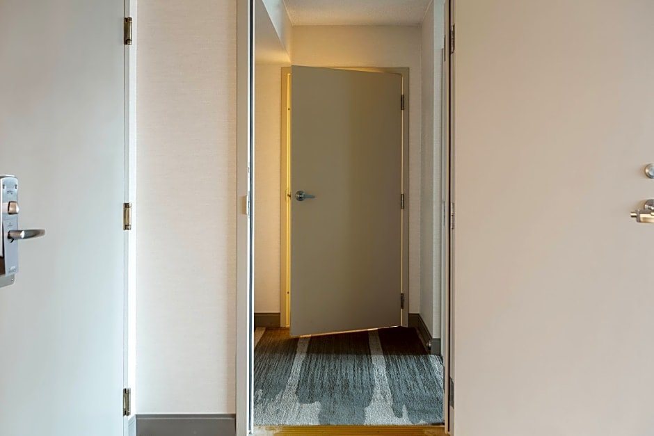 Фото Renaissance Los Angeles Airport Hotel