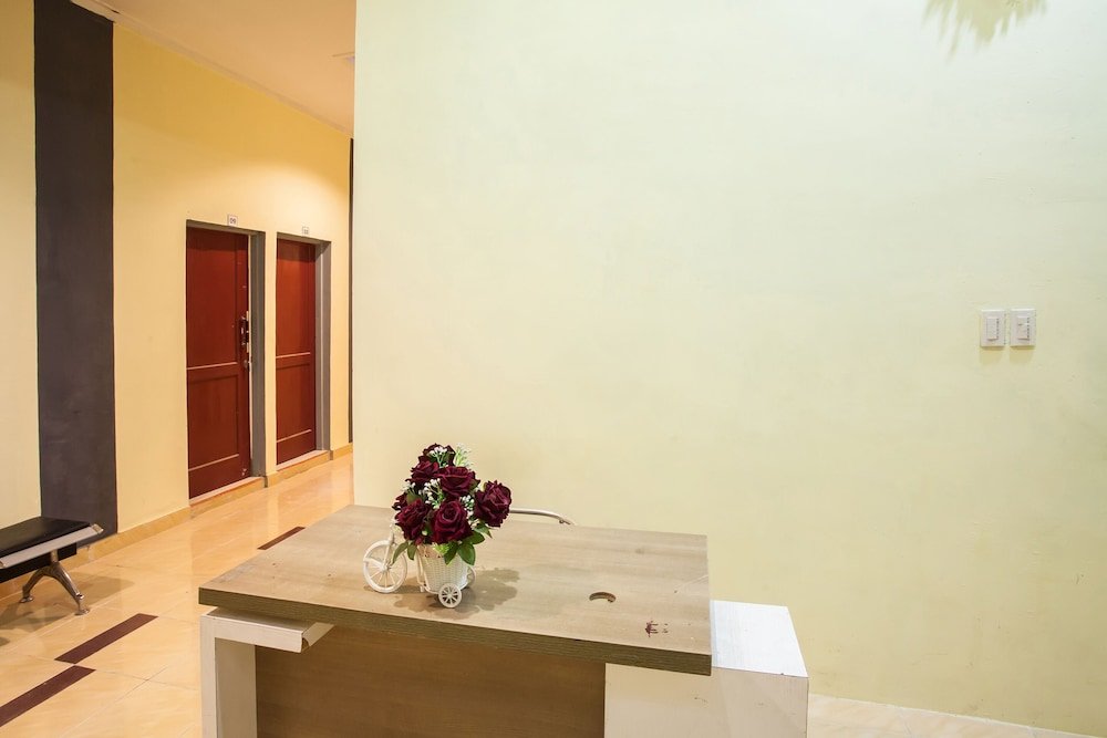 Фото Oyo 990 Stadion Residence Syariah