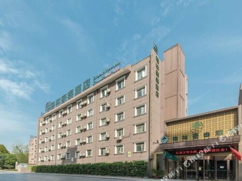 Гостиница GreenTree Inn HeFei South High-Speed Railway Station BaoHe Avenue Baohe District Government Hotel в Аньхое