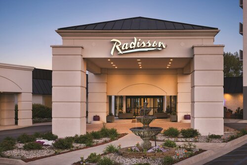 Гостиница Radisson Hotel Grand Rapids Riverfront в Гранд-Рапидс