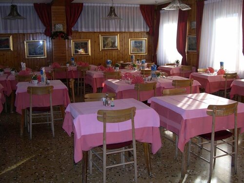 Гостиница Albergo Gufo в Бормио