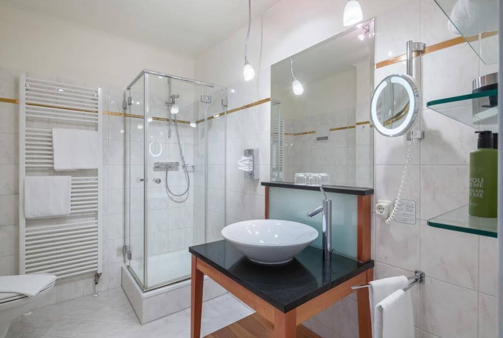 Фото Hotel Rosenvilla