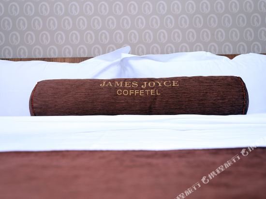 Фото James Joyce Coffee Hotel Suzhou Mudu Subway Station Branch