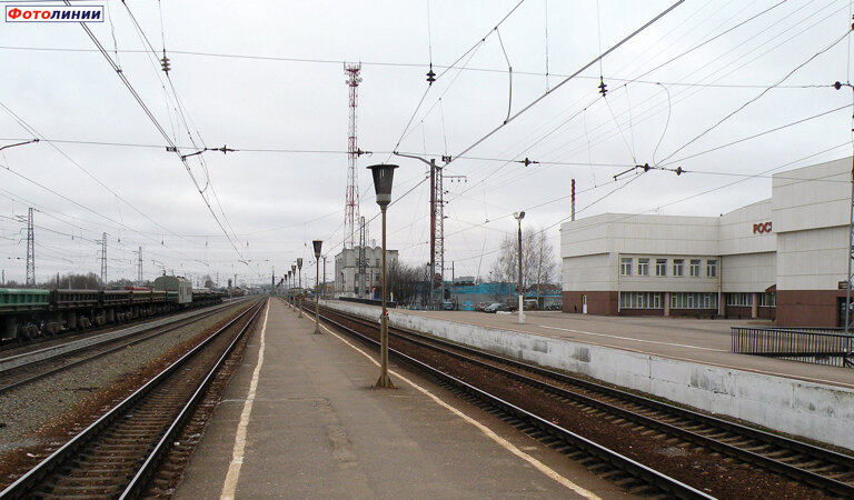 Железнодорожный вокзал Ростов-Ярославский, Ростов, фото