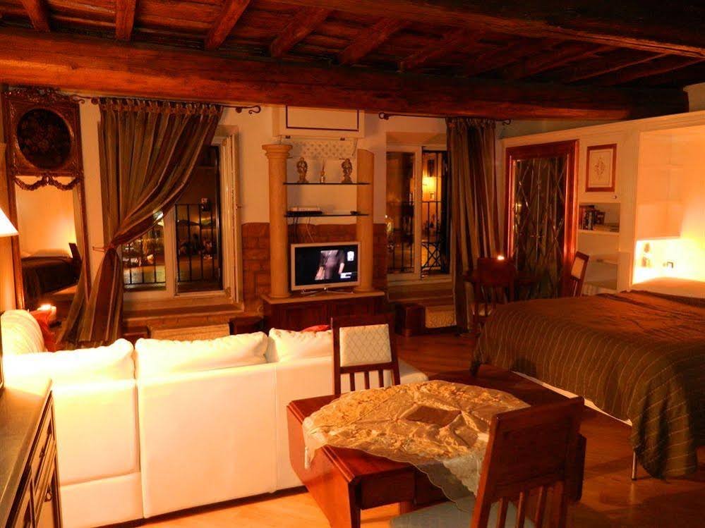 Фото Hotel Stendhal and Luxury Suites 