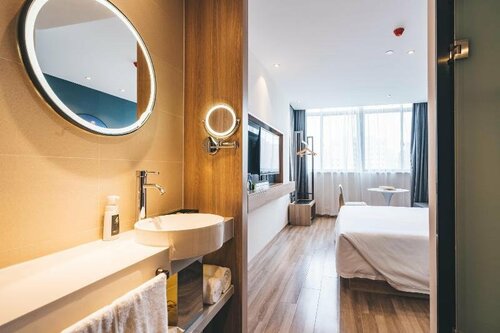 Гостиница Atour Hotel Little Lujiazui Shanghai в Шанхае