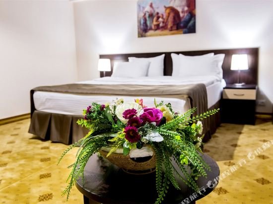 Фото Shymkent Grand Hotel