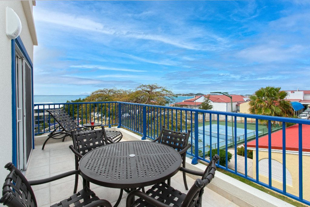 Фото Flamingo Beach Resort by Diamond Resorts