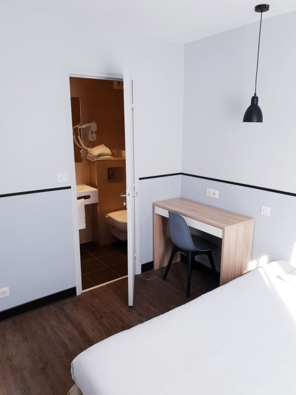 Фото Hotel Lilas Blanc