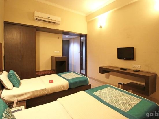 Фото Oyo 4754 Hotel Center Point