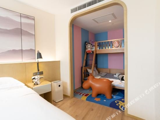 Фото Yun-Zen Century Hotel