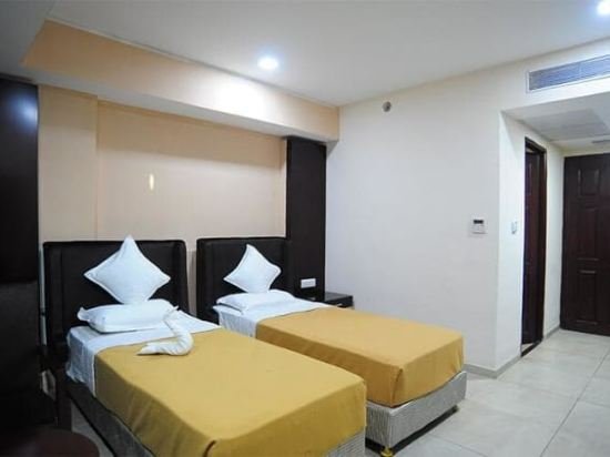Фото Pride Biznotel - The Maison Anand