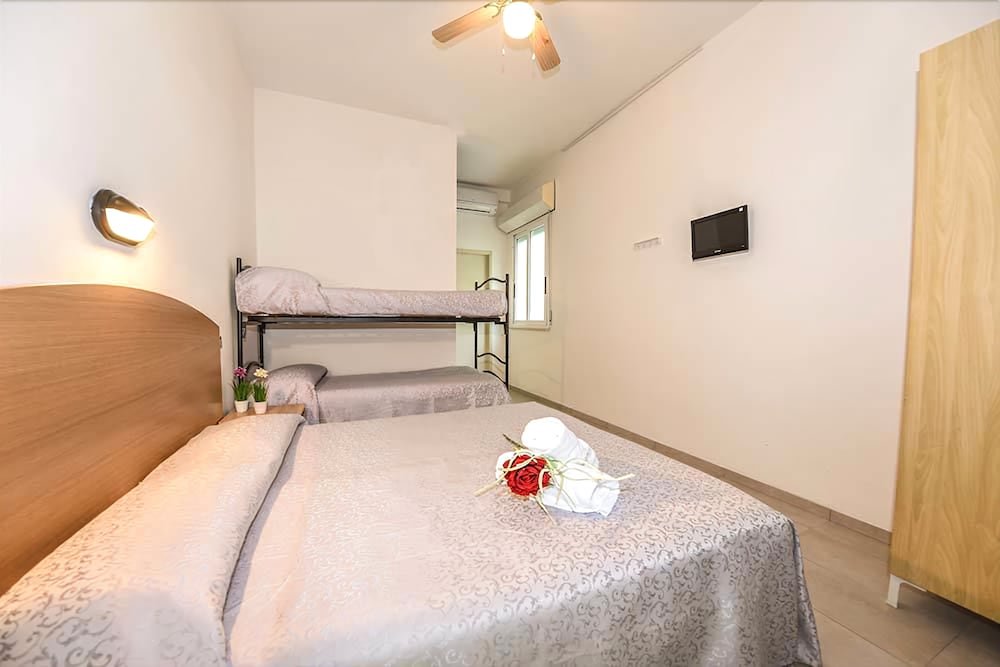 Фото Hotel Italy