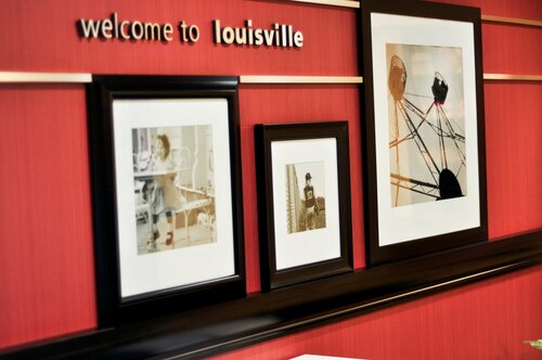 Гостиница Hampton Inn & Suites Louisville East