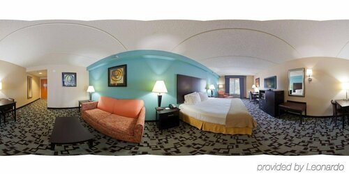 Гостиница Holiday Inn Express Apex - Raleigh, an Ihg Hotel