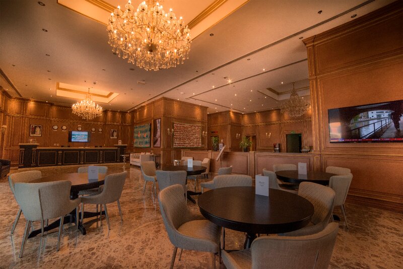 Гостиница Strato Hotel by Warwick в Дохе