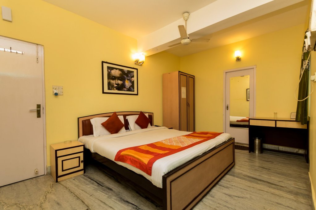 Фото Oyo 3675 Kalighat