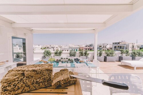 Внешний вид отеля Cinquevite Rooms & Pool в Полиньяно-а-Маре, фото 3