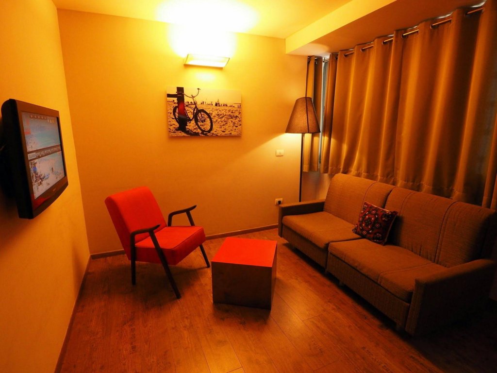 Фото Ben Yehuda Apartments