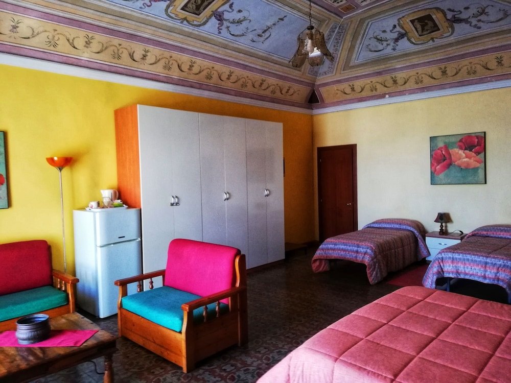 Фото Holland International Rooms